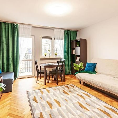 Superapart Woloska 40 Warszawa Zewnętrze zdjęcie