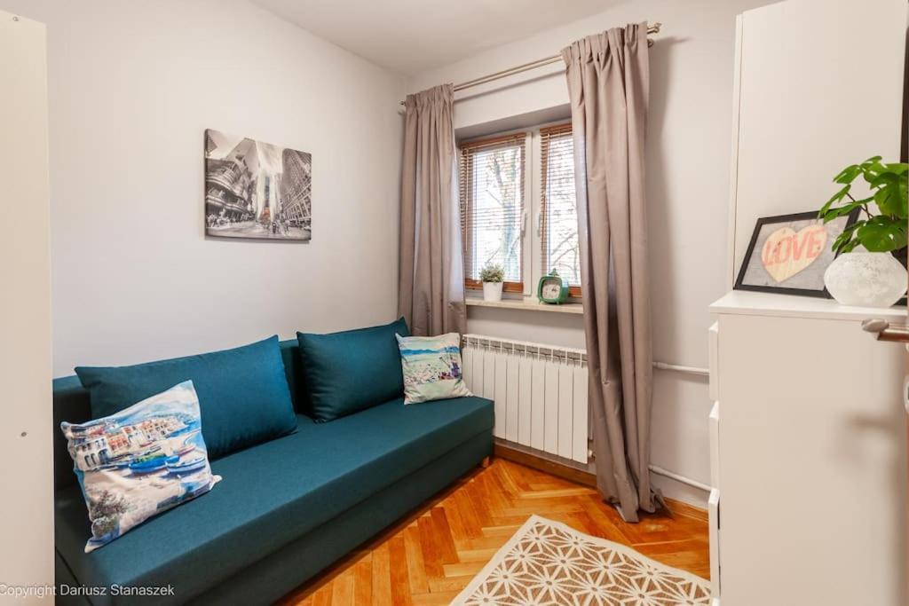 Superapart Woloska 40 Warszawa Zewnętrze zdjęcie